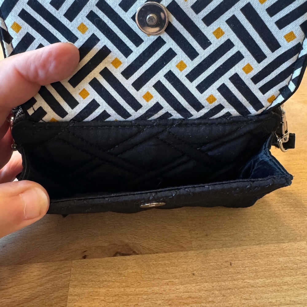 Vera Bradley Purse Mini Micro Black Quilted Crossbody Wristlet Organizer Strap - Picture 7 of 15